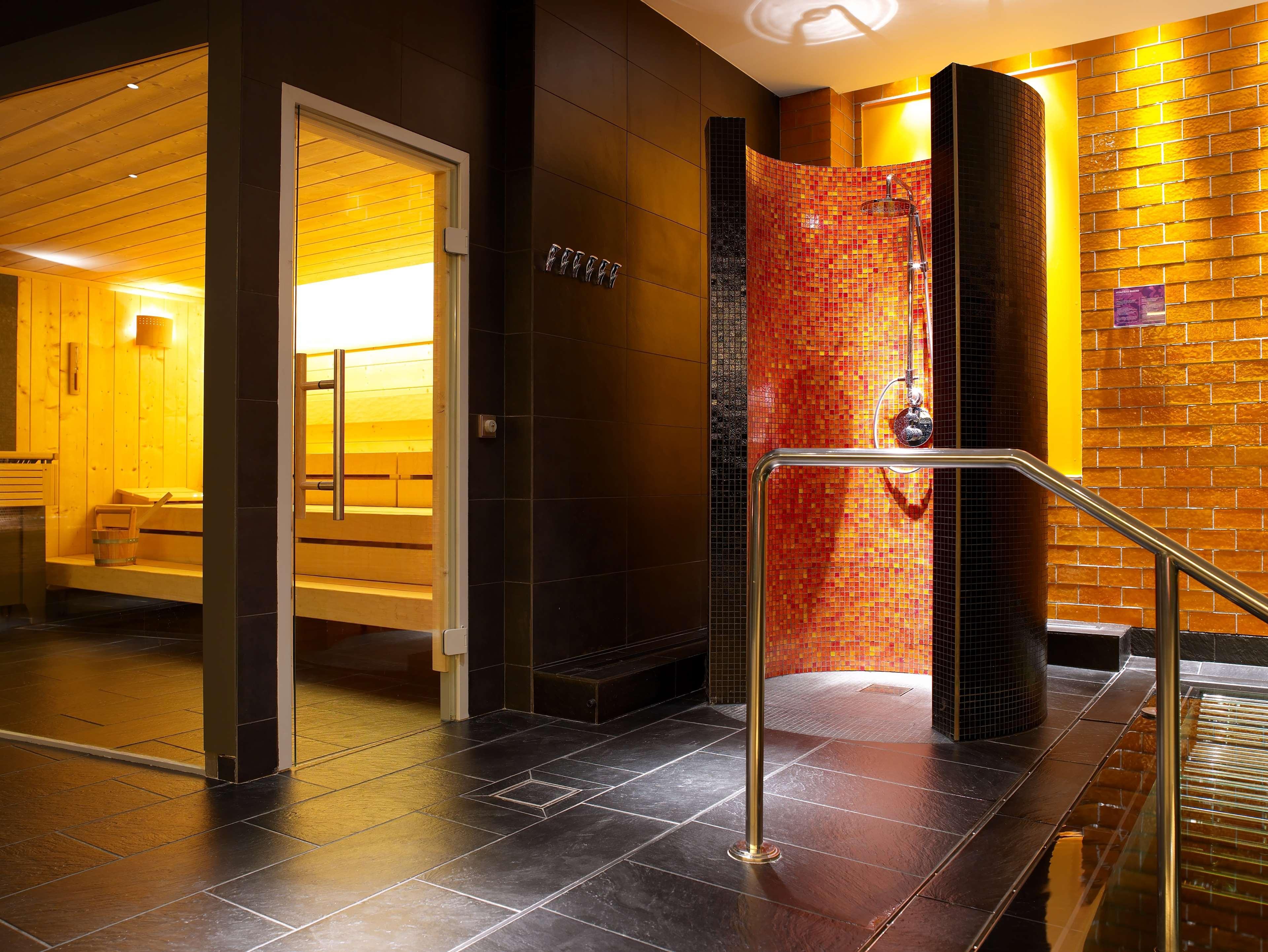 Radisson Blu Latvija Conference & Spa Hotel, รีกา ภายนอก รูปภาพ