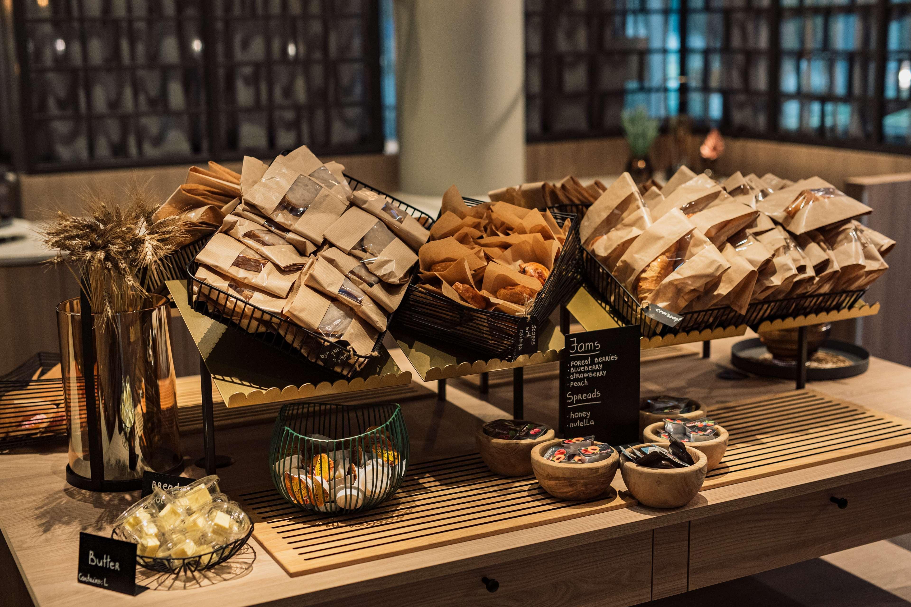 Radisson Blu Latvija Conference & Spa Hotel, รีกา ภายนอก รูปภาพ