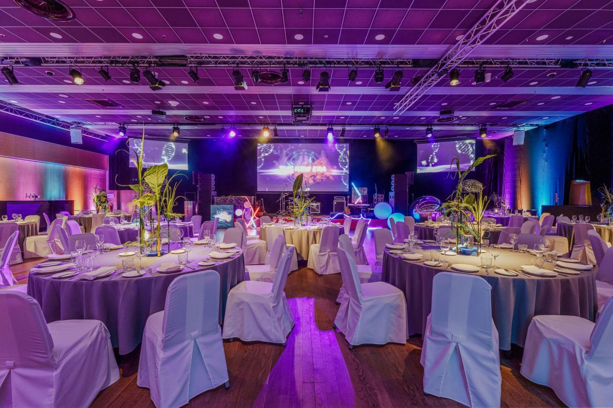 Radisson Blu Latvija Conference & Spa Hotel, รีกา ภายนอก รูปภาพ